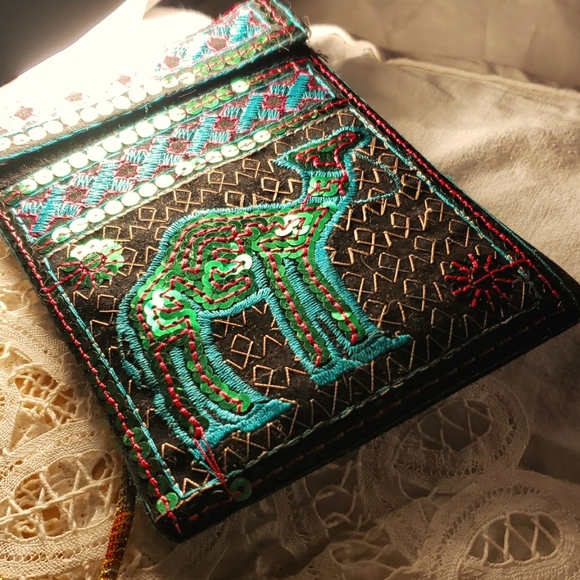 Middle Eastern sequined small purse - Picture 1 of 4